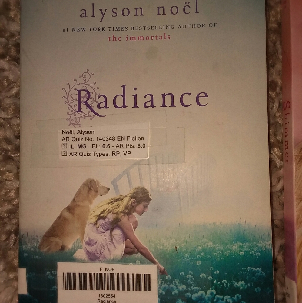 Shimmer and Radiance by Alyson Noël - Picture 2 of 5